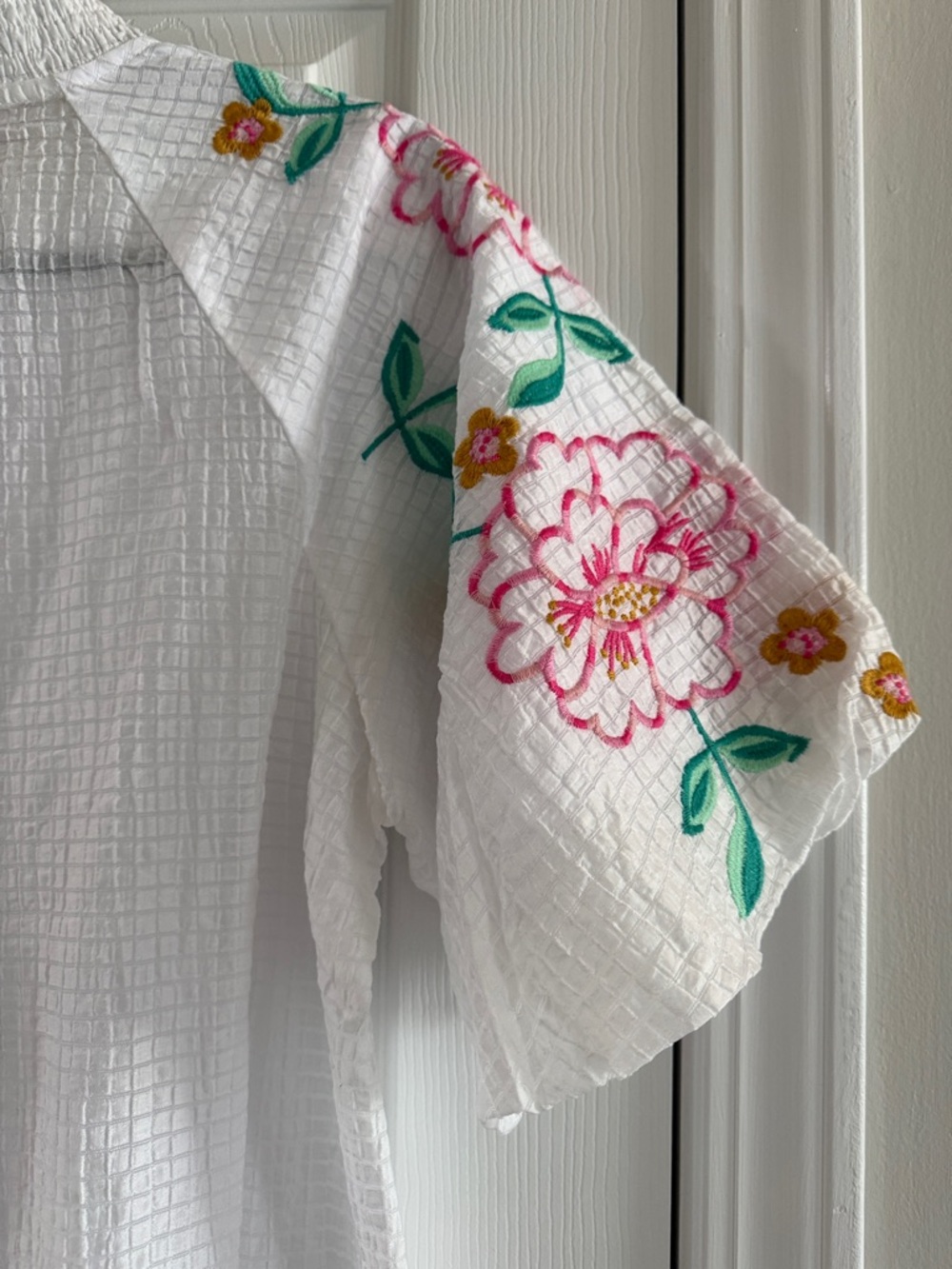 THML White Peasant Top with Pink Trim and Floral Embroidery - Picture 6 of 6